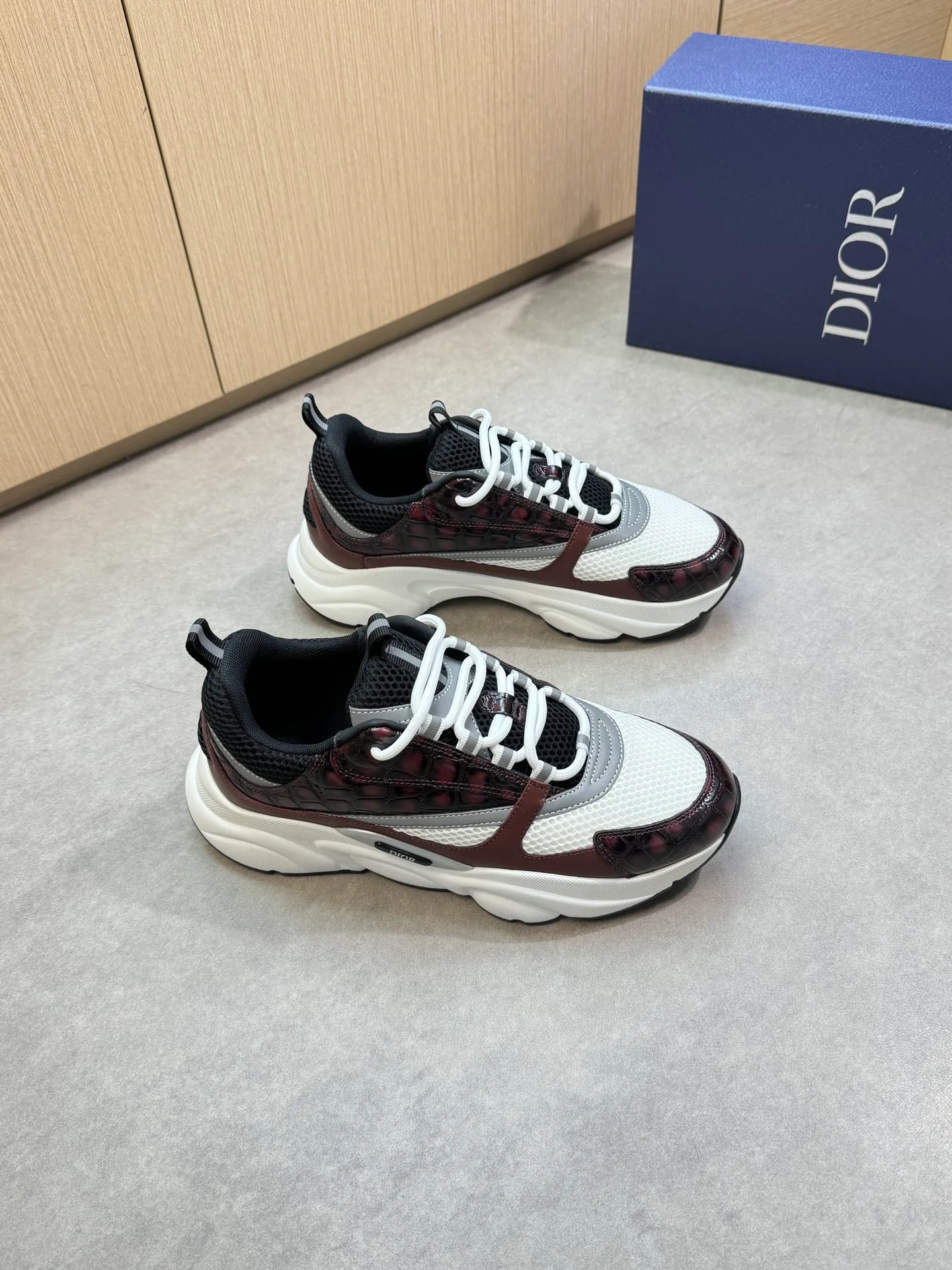 Factory price: 460💰[Dior] Dior - high-end quality original order 🔍🔍🔍 casual sports shoes - upper: 🔝 stone pattern calfskin, high silk mesh canvas, brand totem cloth, tongue and heel; reflective brand webbing - lining: brand canvas - original: ultra-light T men's shoes 💰U foam rubber; two-color molded outsole -Ultra-high quality control·Fine workmanship: highlighted (high-end·nobility·grade) -Size: 39-44 (38, 45, 46, 47, can be customized)·D9285